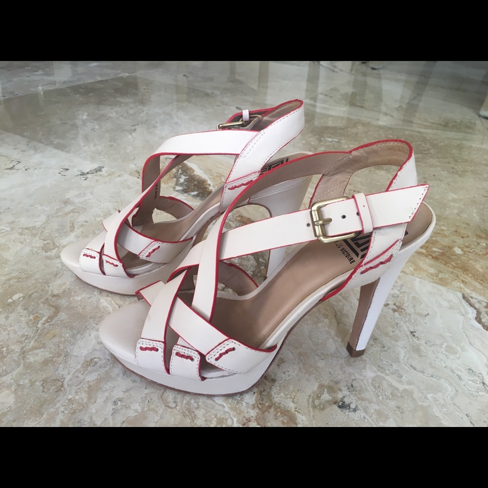 Pour La Victoire platforms heels sandals